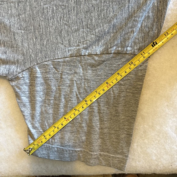 Joan Miro T-Shirt Mens Size M Gray Barcelona Art Abstractive Painting USA Stones - Picture 7 of 9